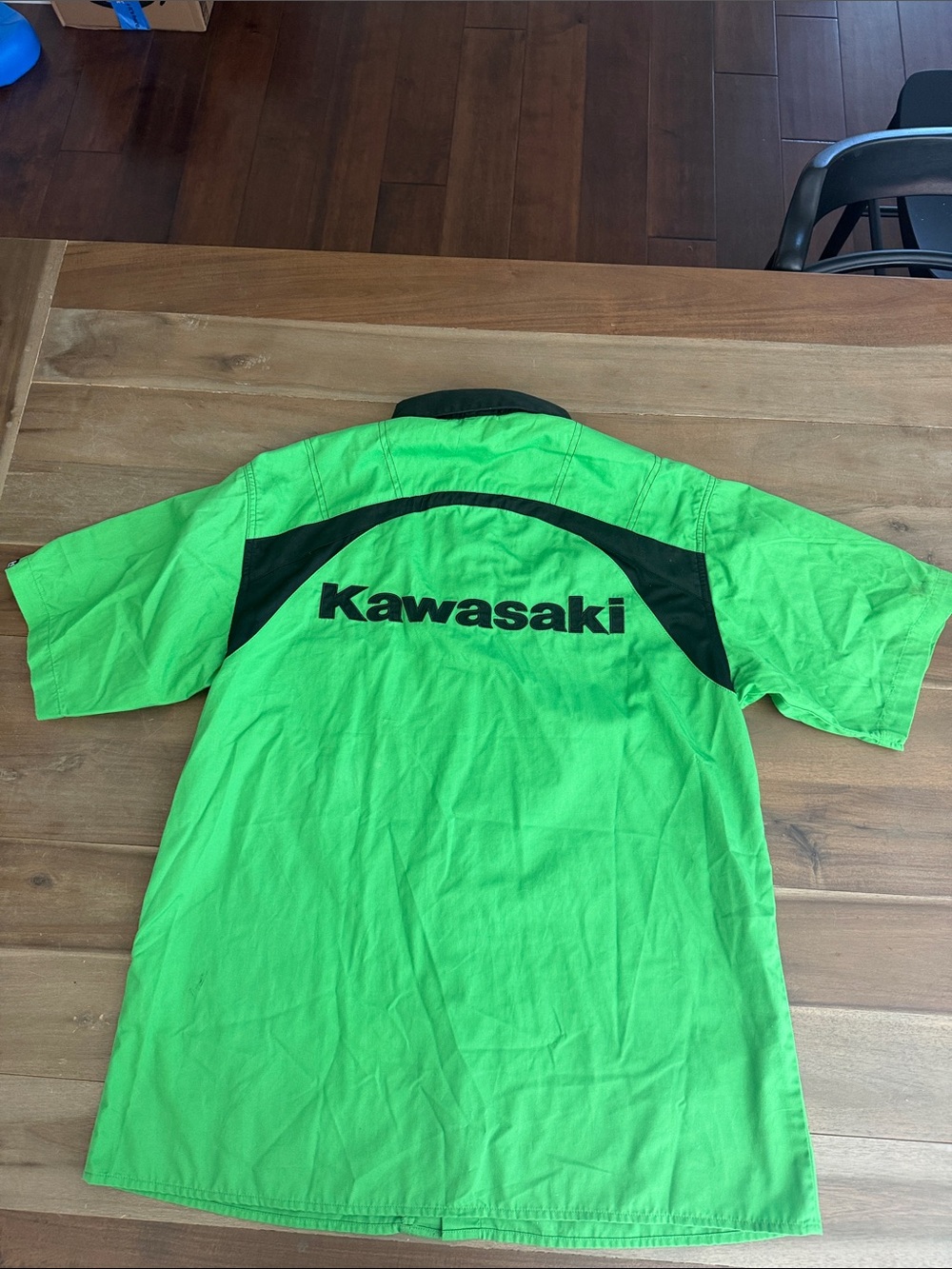 Official Vintage Kawasaki Men's Short Sleeve Logo Work Shirt - Bright Green - Picture 2 of 5
